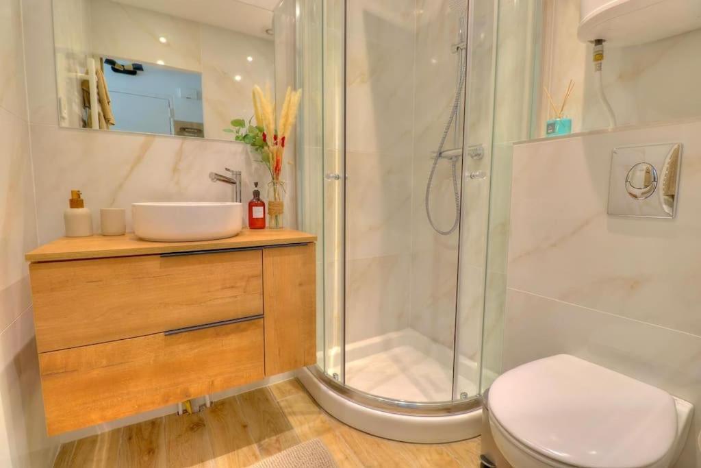 Charmant Studio Renove A Antibes, Plage A 10 Min A Pied Buitenkant foto